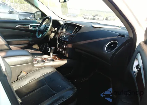 2013 Nissan Pathfinder Platinum z USA, uszkodzony, nr VIN 5N1AR2MM9DC668091